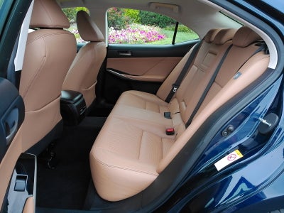 2018 Lexus IS 300