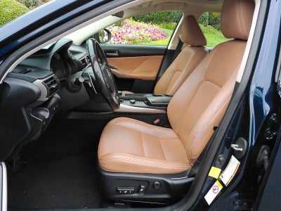 2018 Lexus IS 300