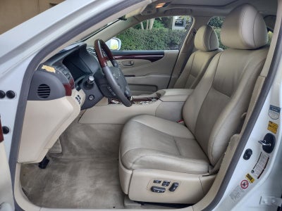 2007 Lexus LS 460