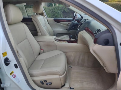 2007 Lexus LS 460