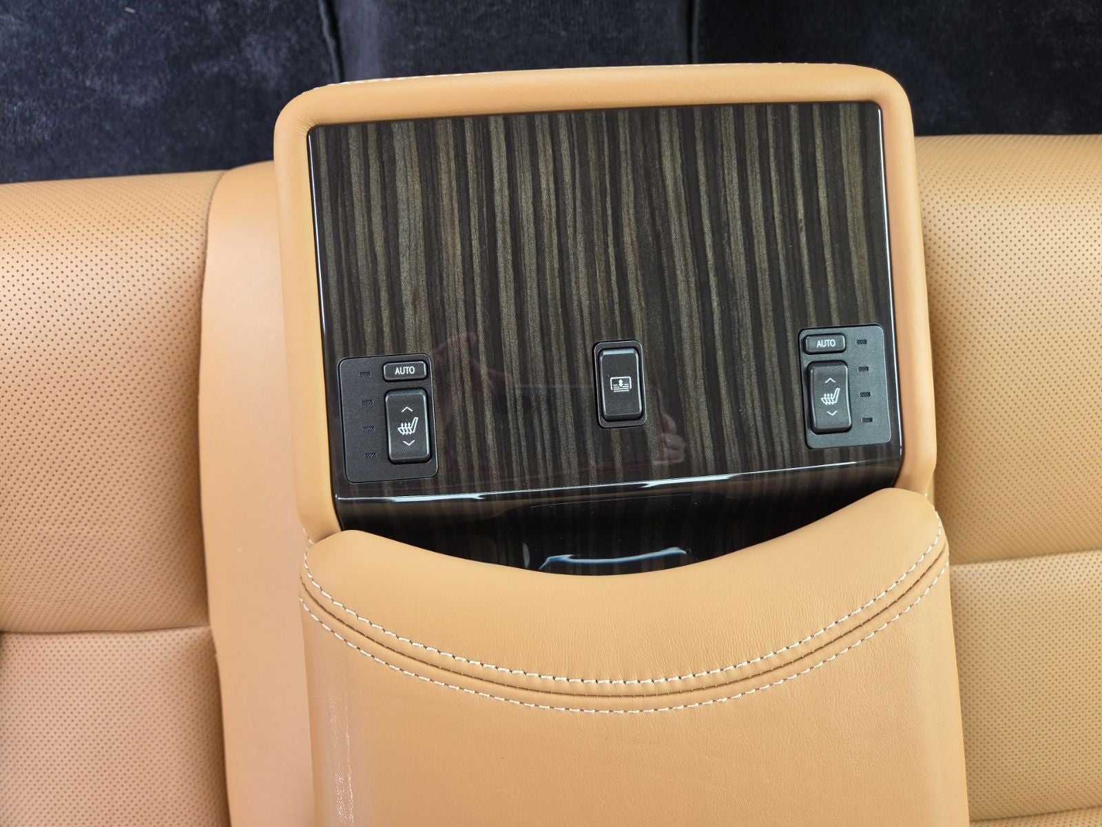 2016 Lexus LS 460