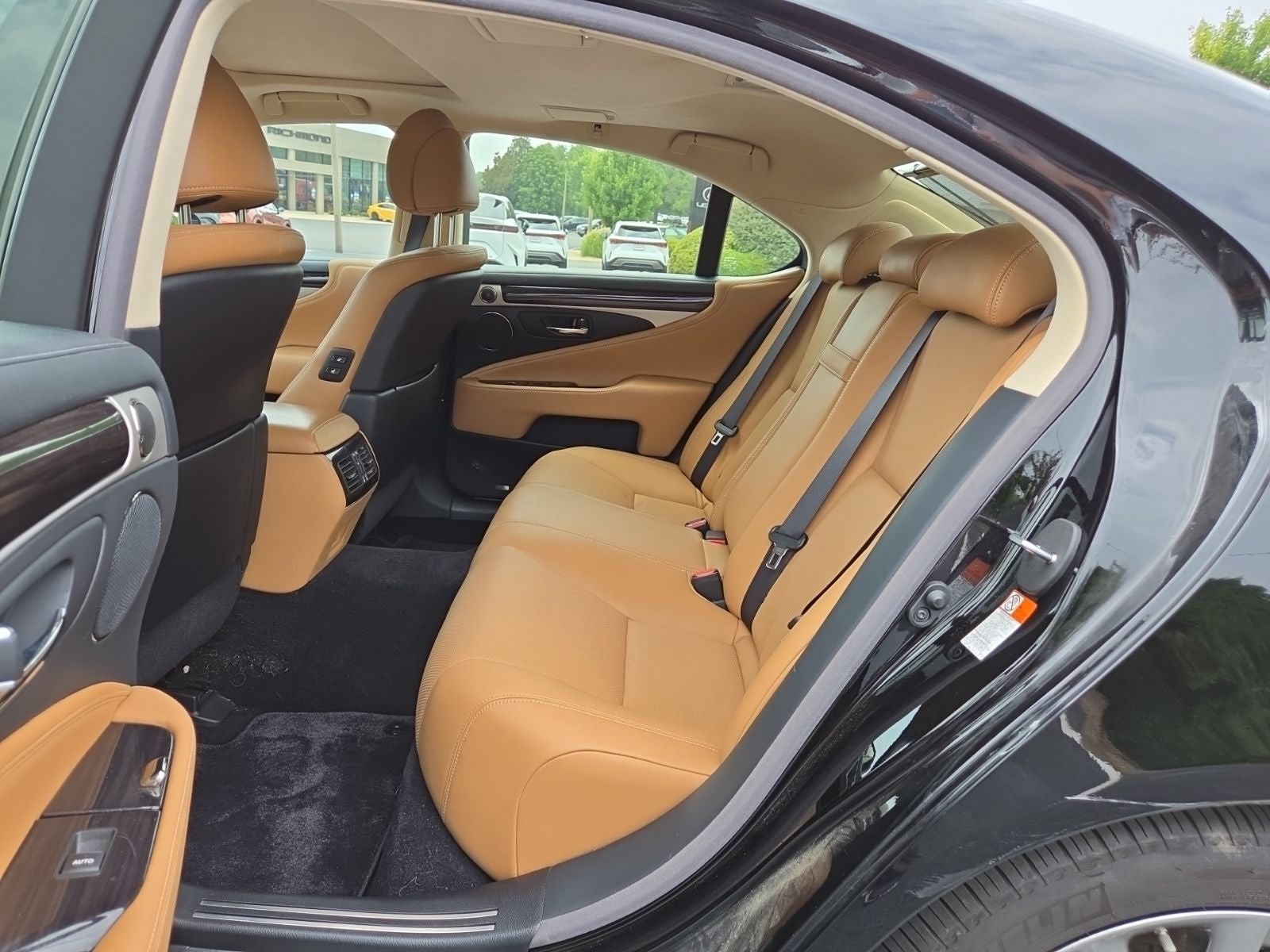 2016 Lexus LS 460