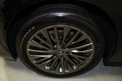 2023 Lexus RZ 450e Luxury