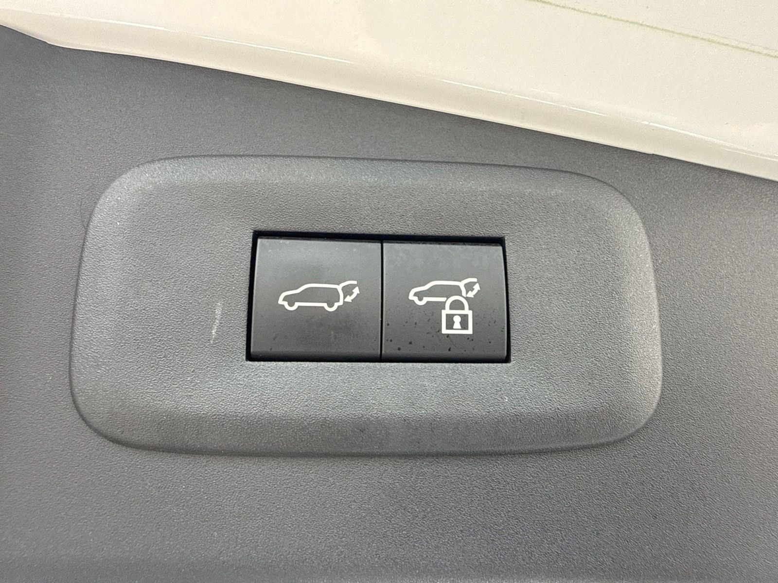 2024 Lexus RZ 300e Premium