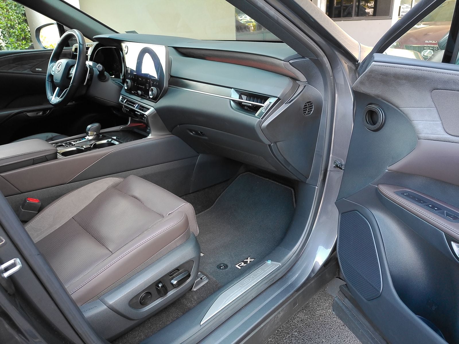 2025 Lexus RX 450h+ Luxury