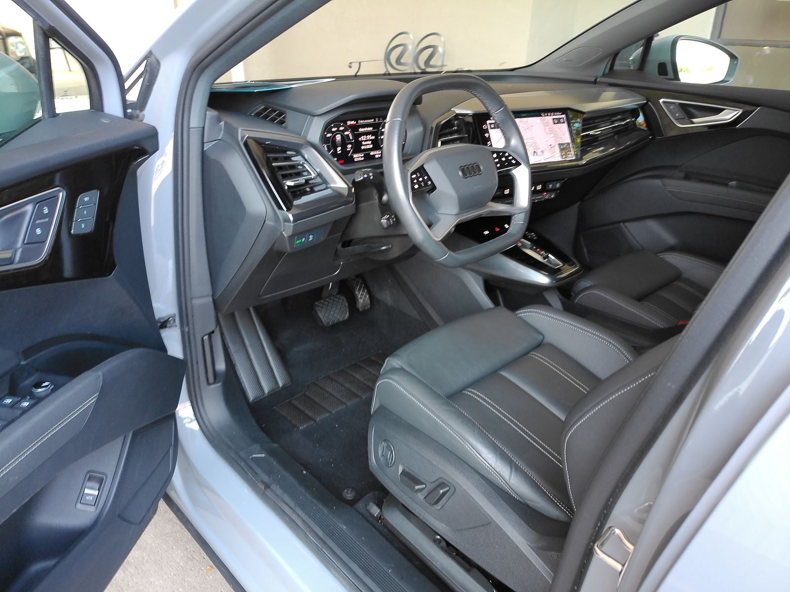 2024 Audi Q4 Sportback e-tron Prestige quattro