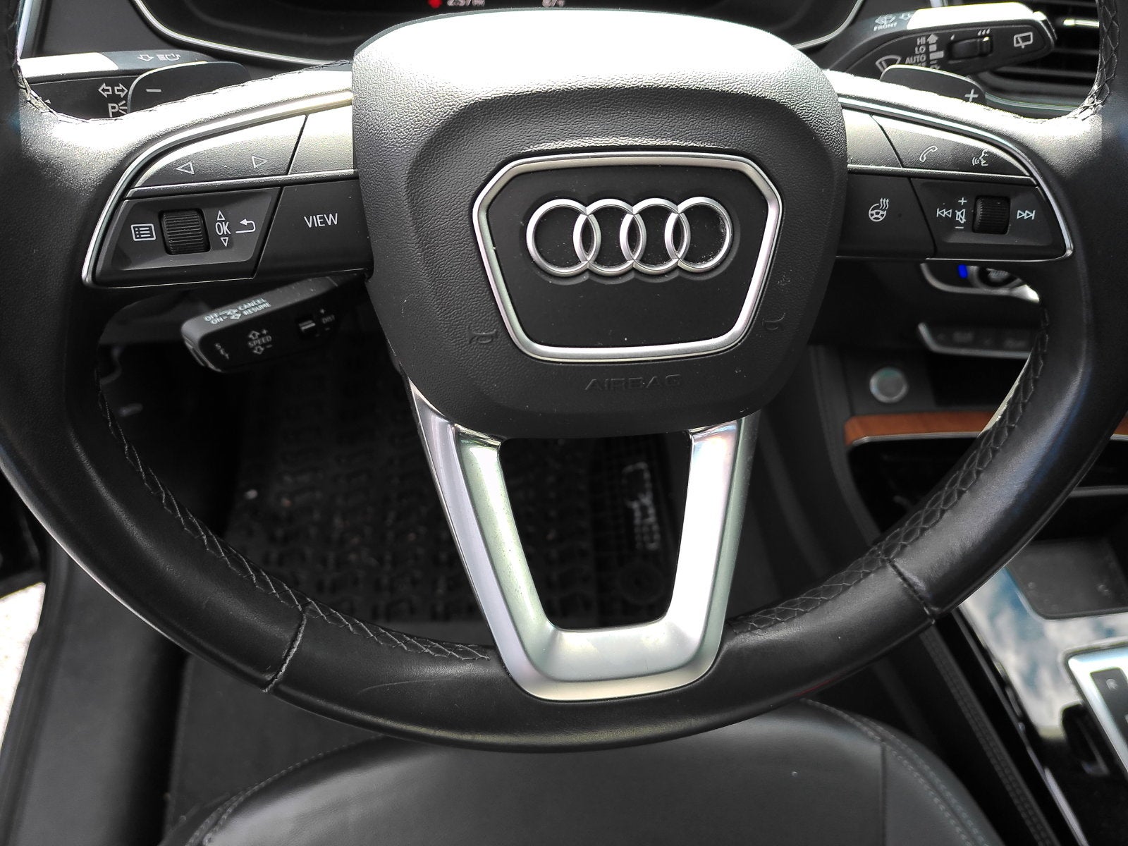 2023 Audi Q5 40 Premium Plus quattro