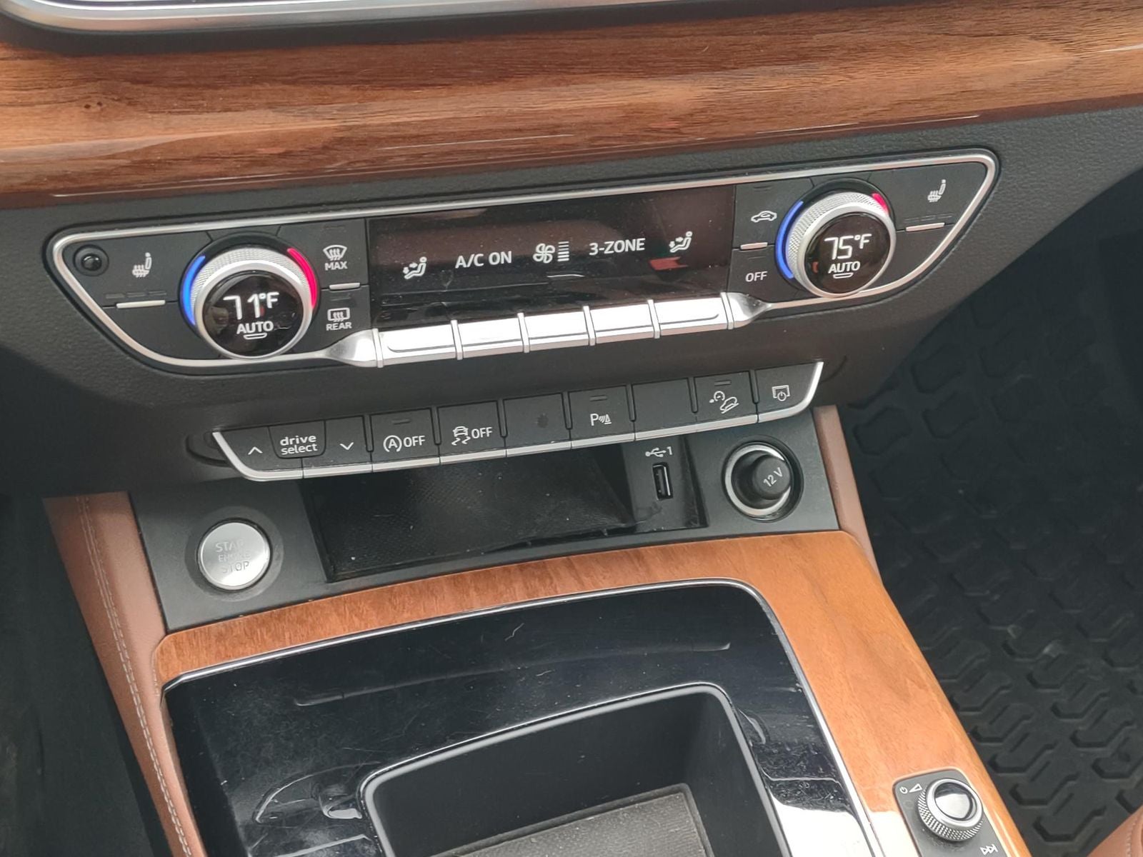 2022 Audi Q5 45 S line Premium quattro