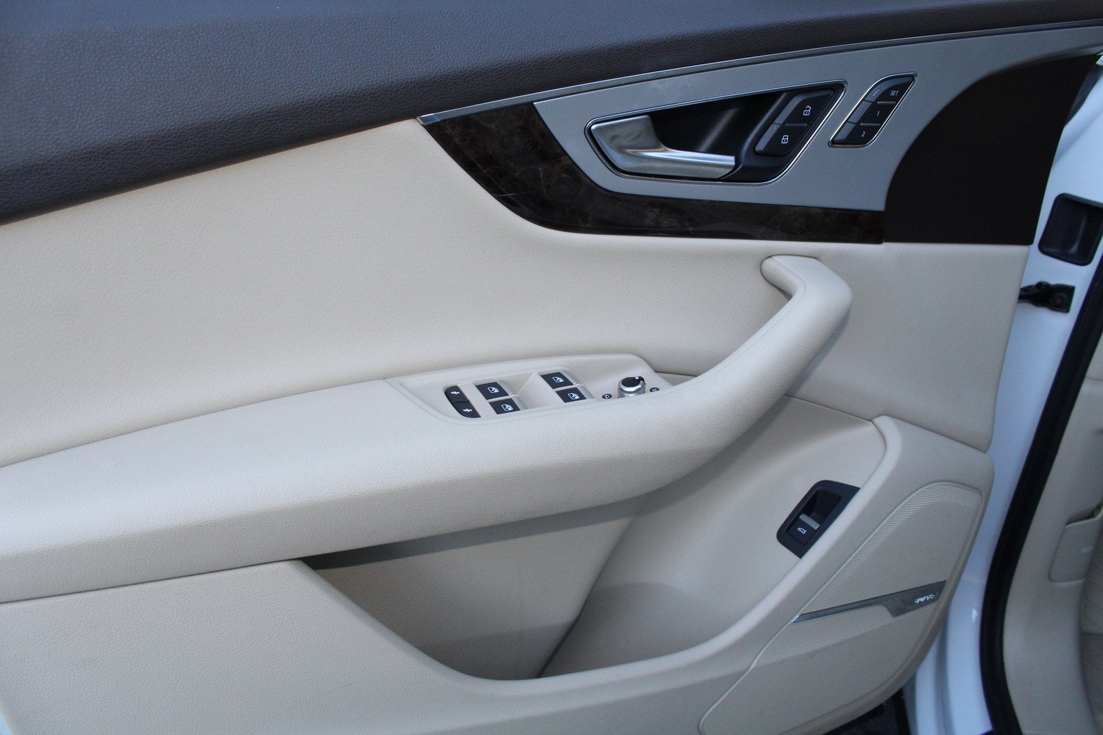 2019 Audi Q7 45 Premium Plus quattro