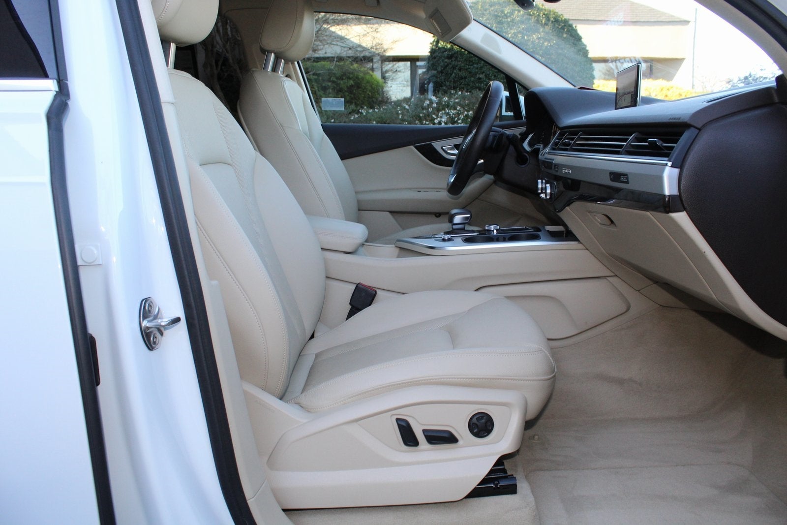 2019 Audi Q7 45 Premium Plus quattro