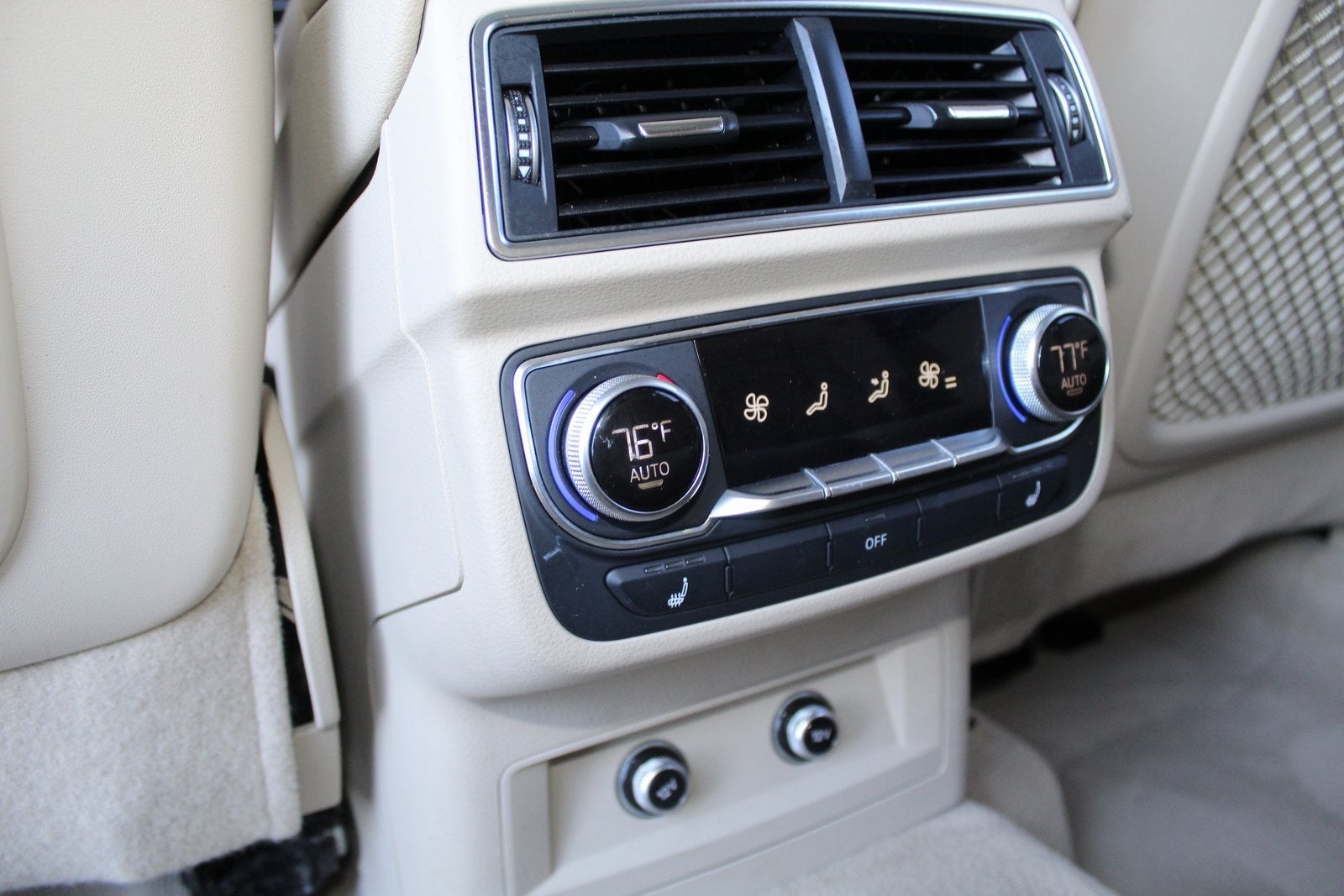 2019 Audi Q7 45 Premium Plus quattro