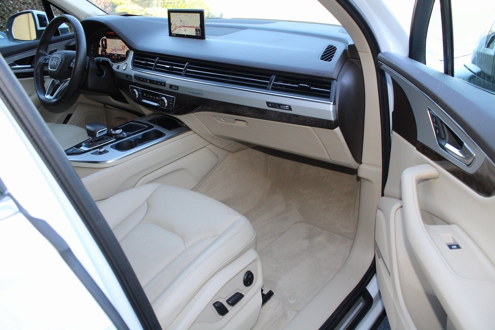 2019 Audi Q7 45 Premium Plus quattro