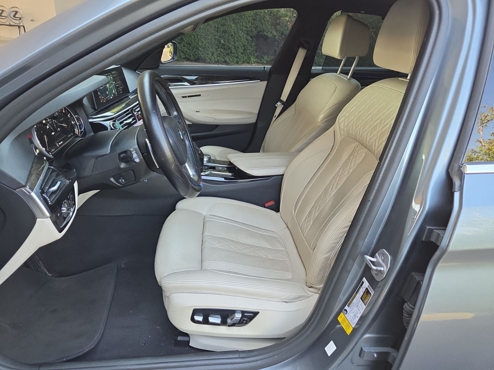 2017 BMW 5 Series 540i