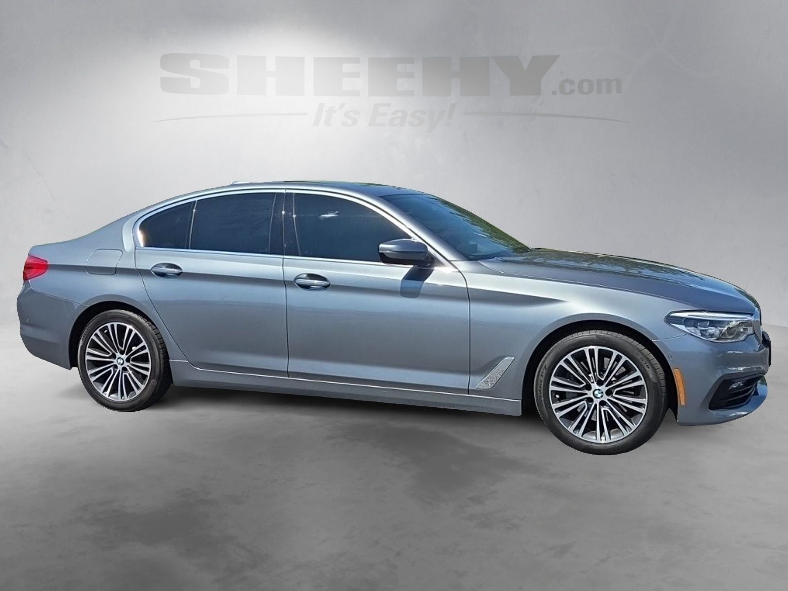 2017 BMW 5 Series 540i