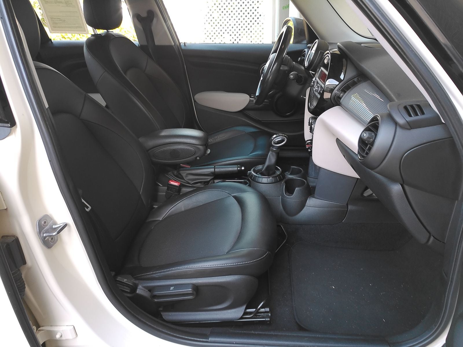 2016 MINI Cooper Base
