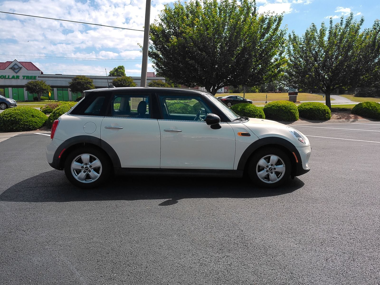 2016 MINI Cooper Base