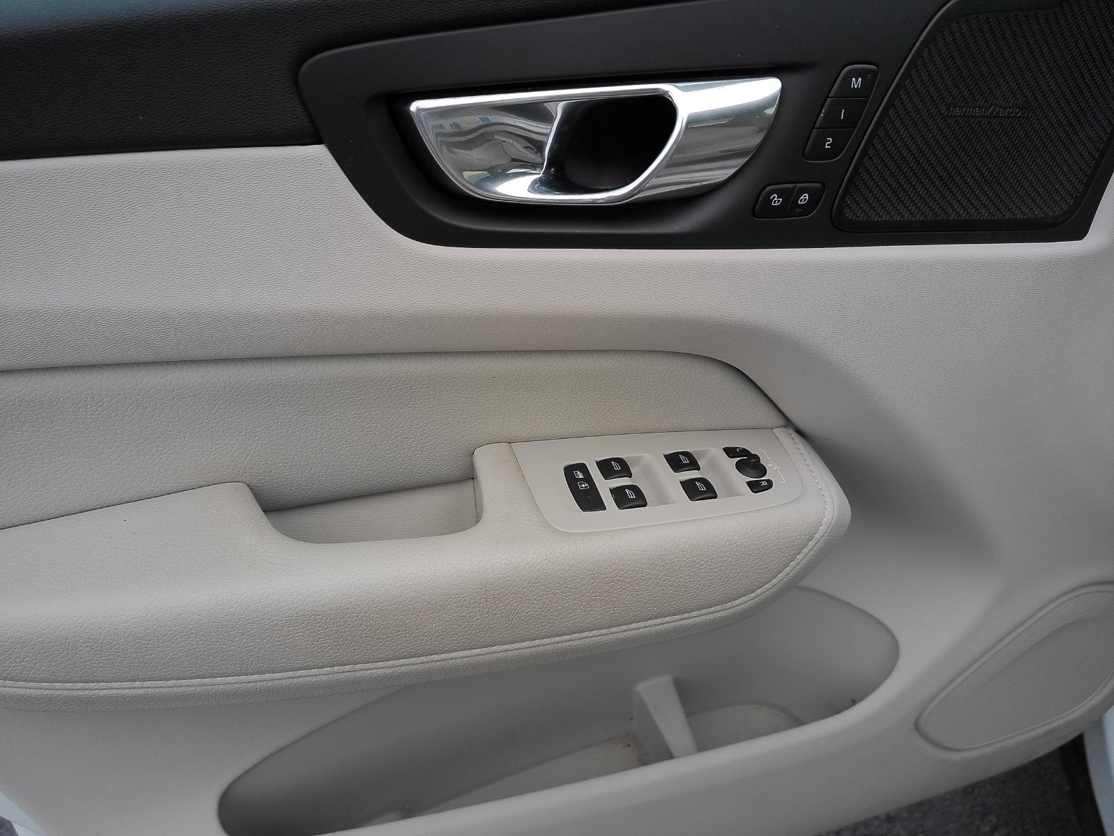 2020 Volvo XC60 T5 Inscription