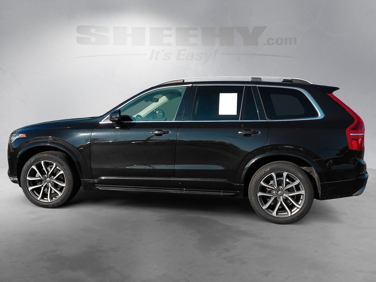 2017 Volvo XC90 T6 Momentum