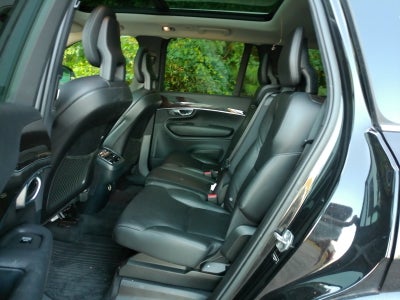 2017 Volvo XC90 T6 Momentum
