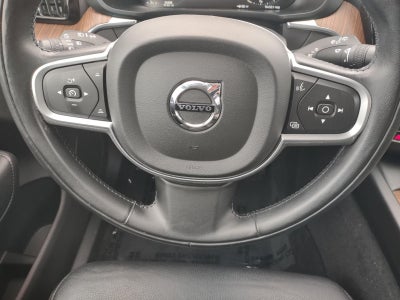 2021 Volvo XC60 T6 Momentum