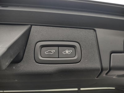 2021 Volvo XC60 T6 Momentum