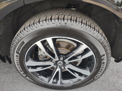 2021 Volvo XC60 T6 Momentum