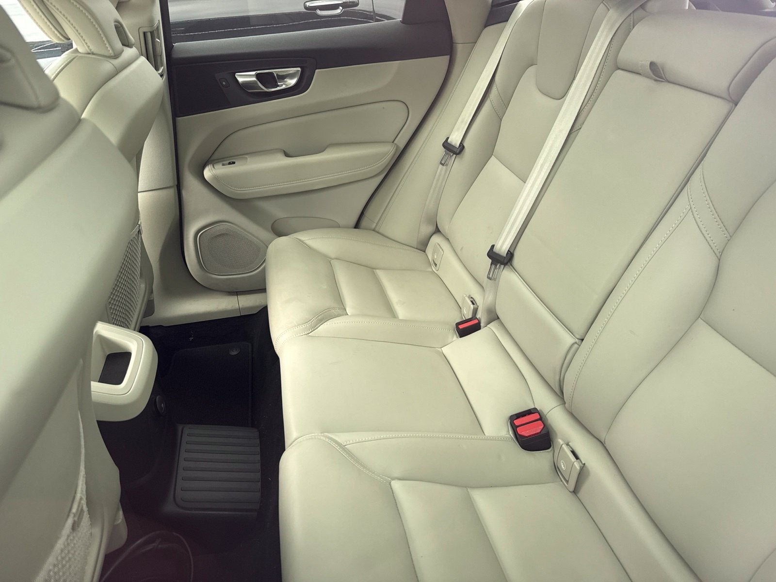 2022 Volvo XC60 Recharge Plug-In Hybrid T8 Inscription