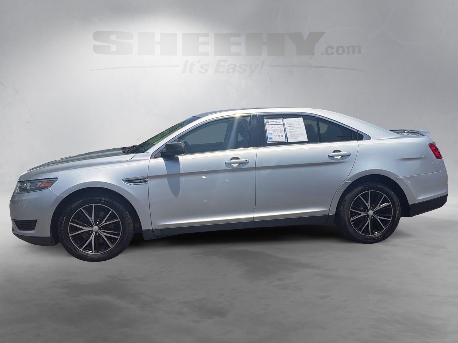 2018 Ford Taurus SE