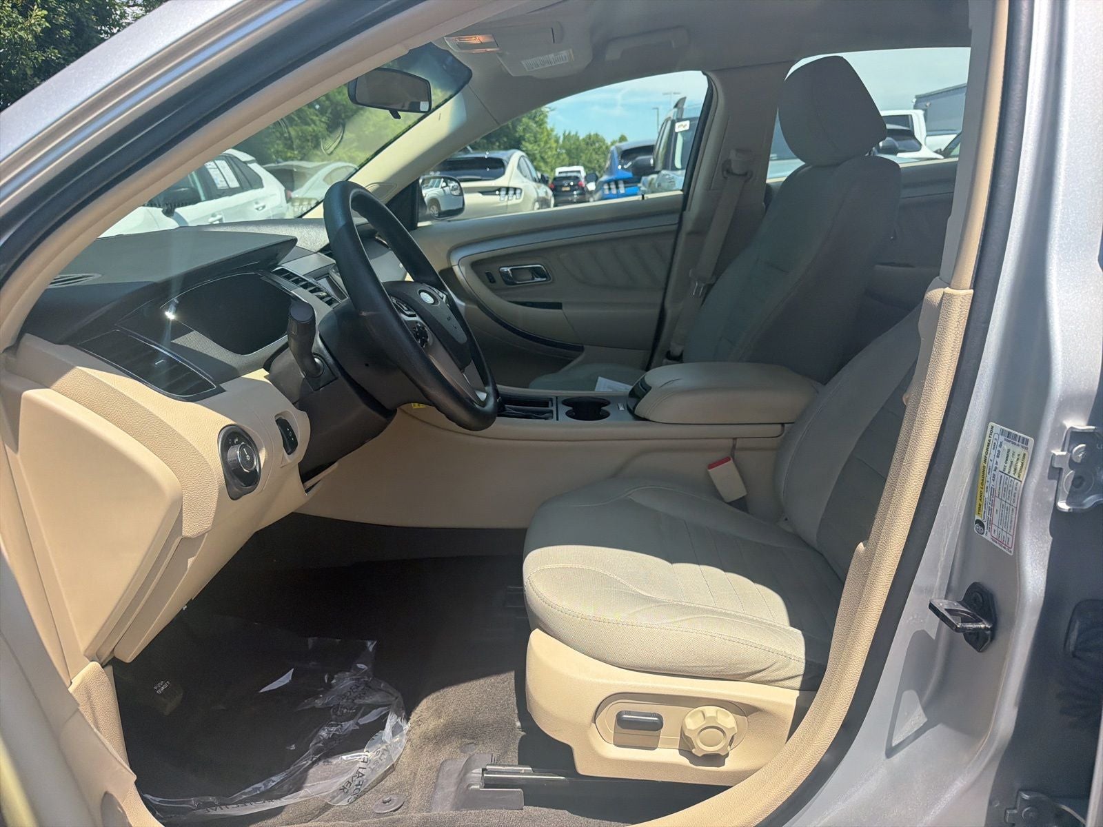 2018 Ford Taurus SE