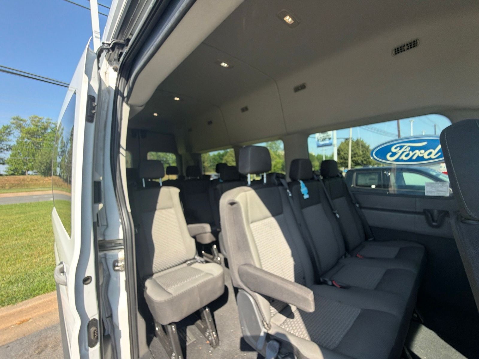 2024 Ford Transit-350 XLT