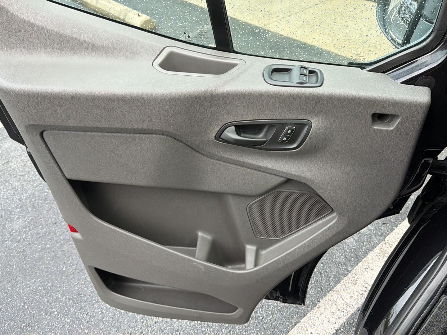 2023 Ford Transit 350 XLT