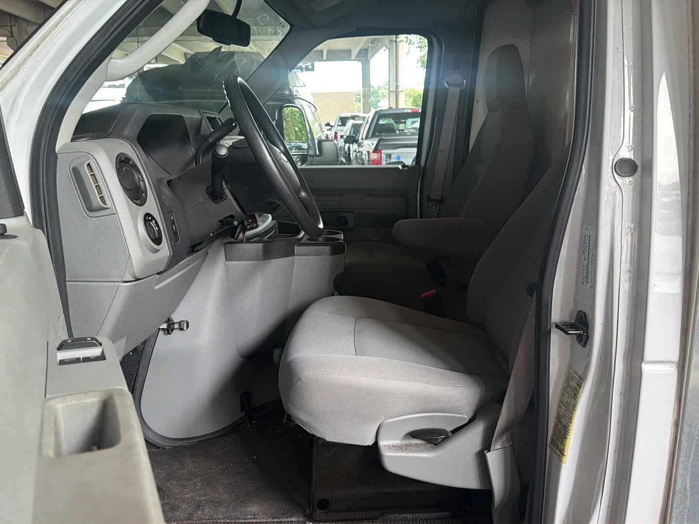 2019 Ford Econoline 350 Cutaway E-350 SRW 138 WB