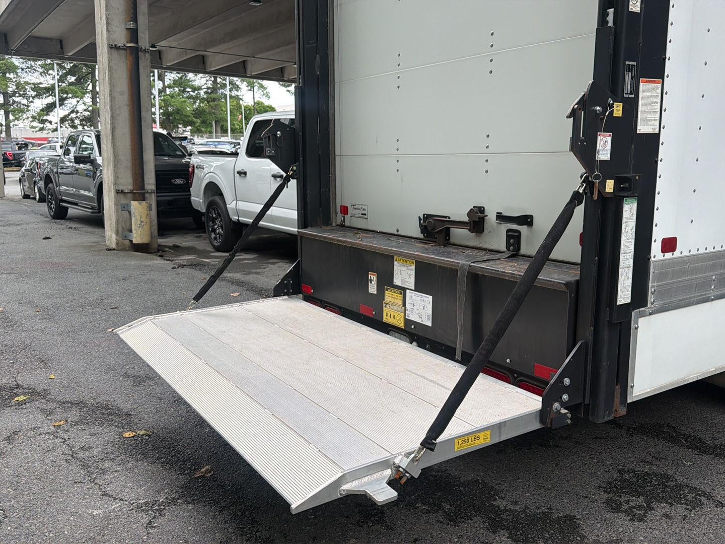 2019 Ford Econoline 350 Cutaway E-350 SRW 138 WB