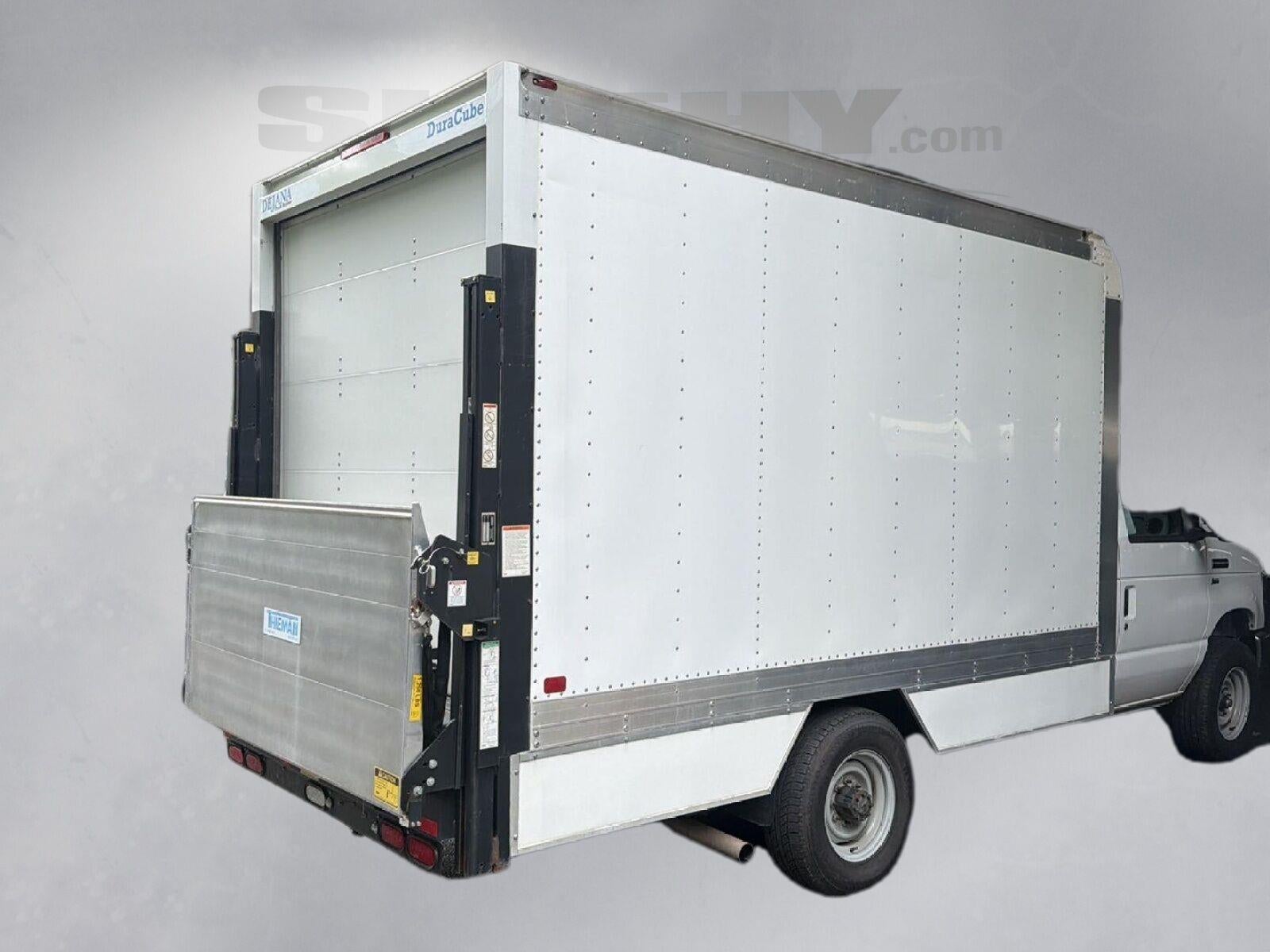 2019 Ford Econoline 350 Cutaway E-350 SRW 138 WB