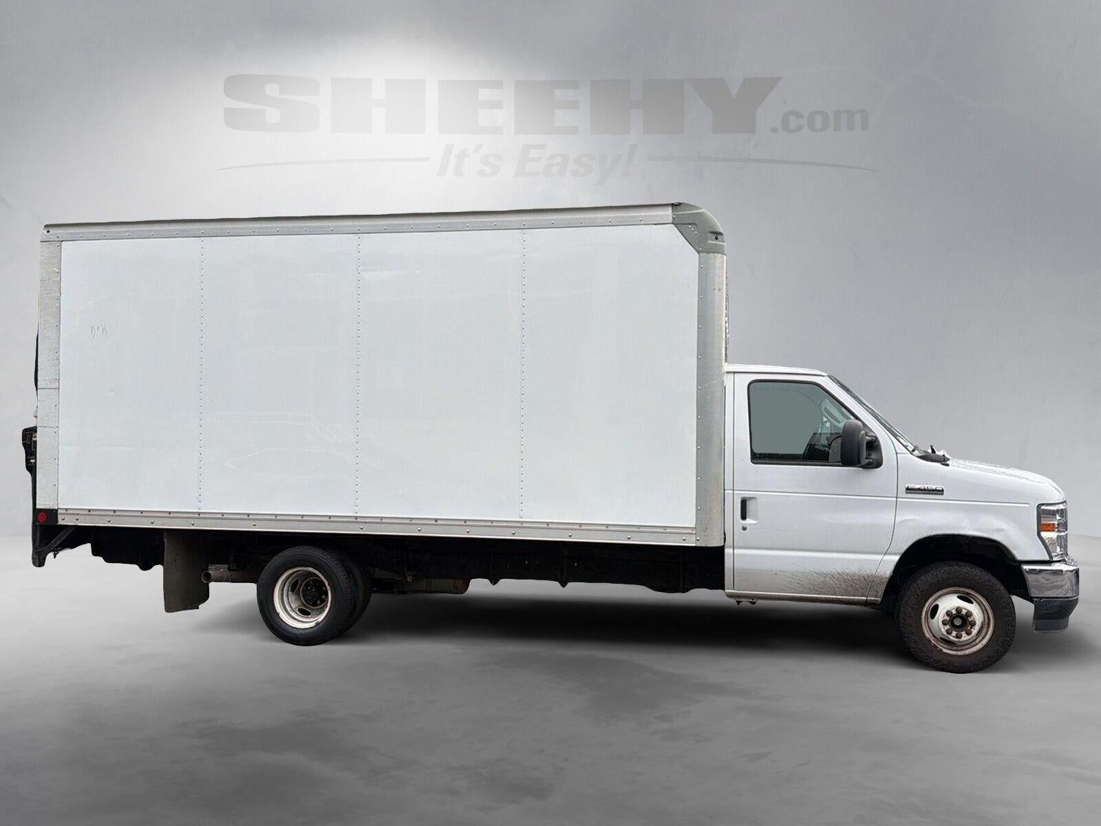 2022 Ford Econoline 450 Cutaway Base DRW