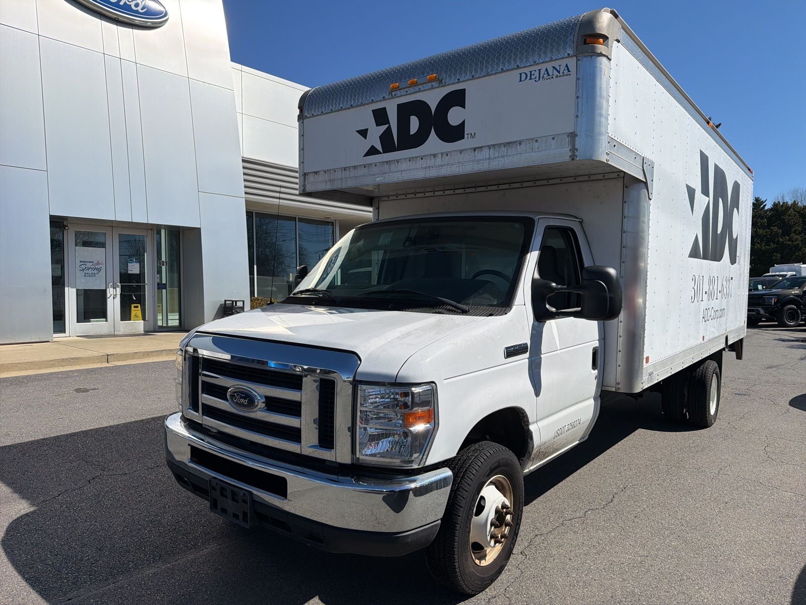 2018 Ford E-450SD Base DRW