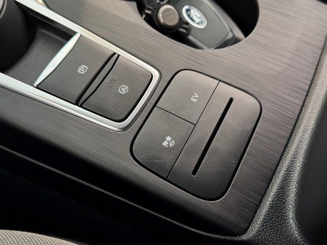 2022 Ford Escape Plug-In Hybrid SE