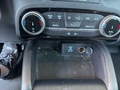 2022 Ford Escape Hybrid SE