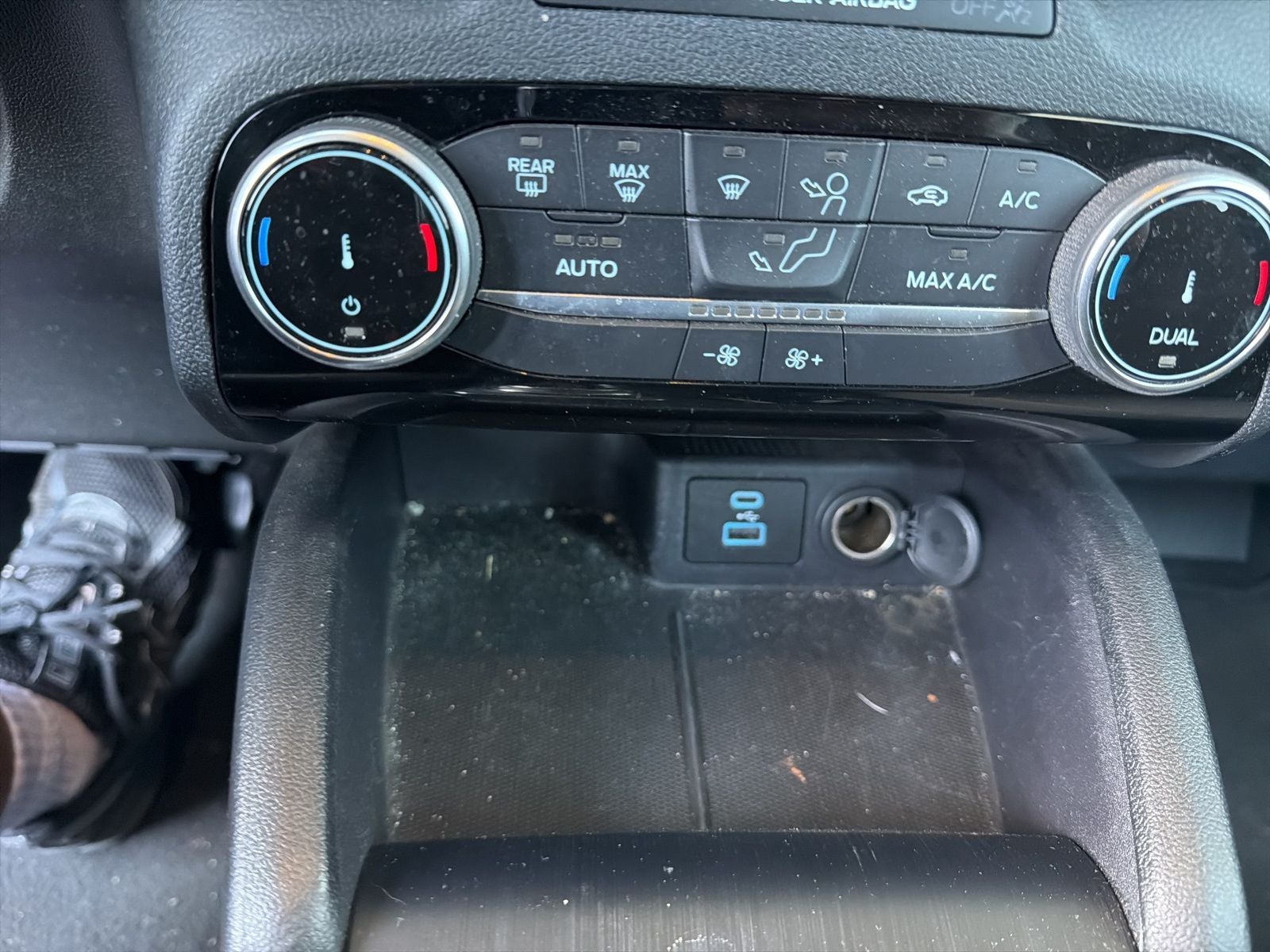 2022 Ford Escape Hybrid SE