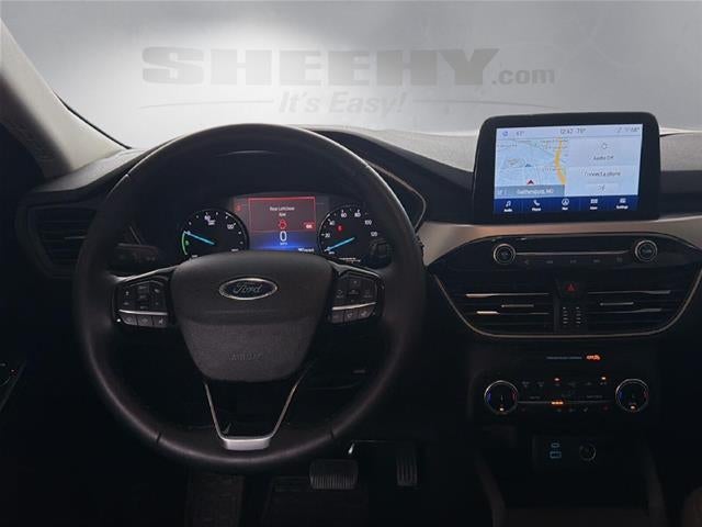 2022 Ford Escape Hybrid SE