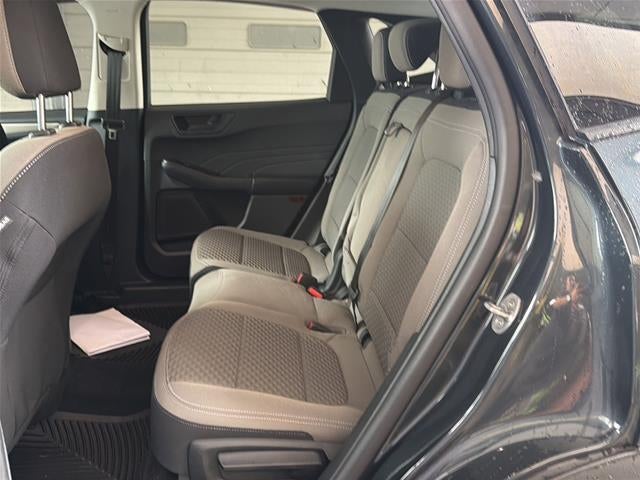 2022 Ford Escape Hybrid SE