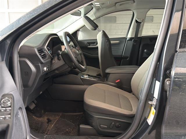 2022 Ford Escape Hybrid SE