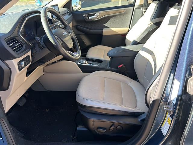 2020 Ford Escape Hybrid Titanium