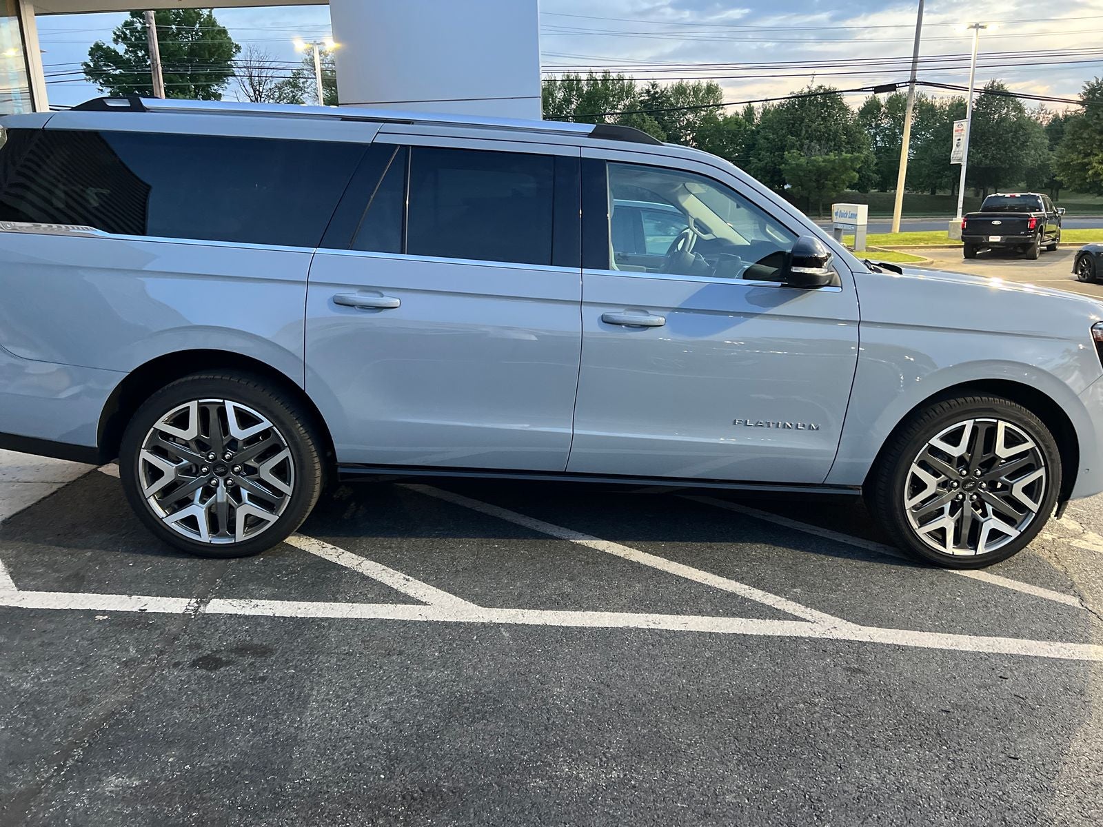 2025 Ford Expedition Max Platinum