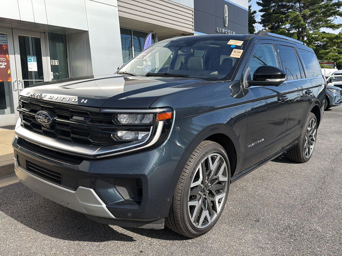 2025 Ford Expedition Platinum