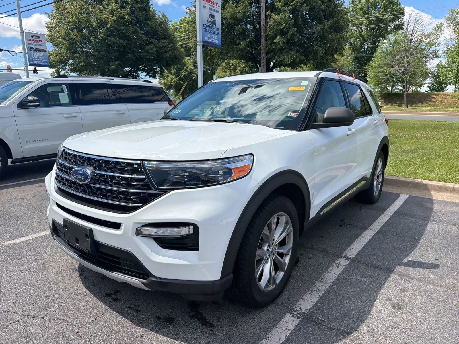 2020 Ford Explorer XLT 4WD's photo