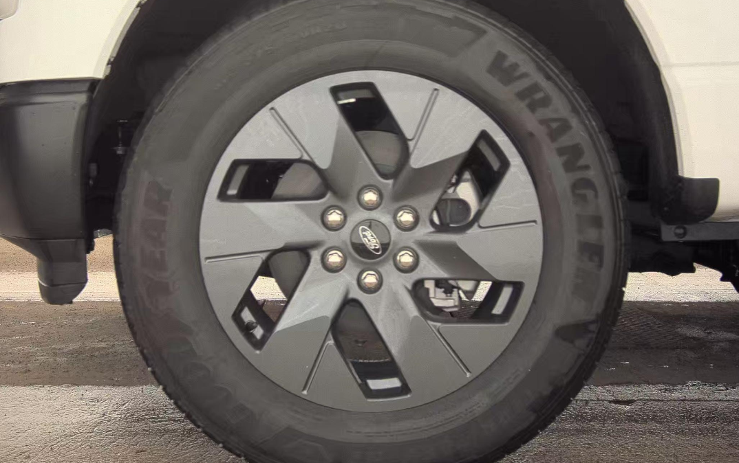 2025 Ford F-150 Lightning Pro