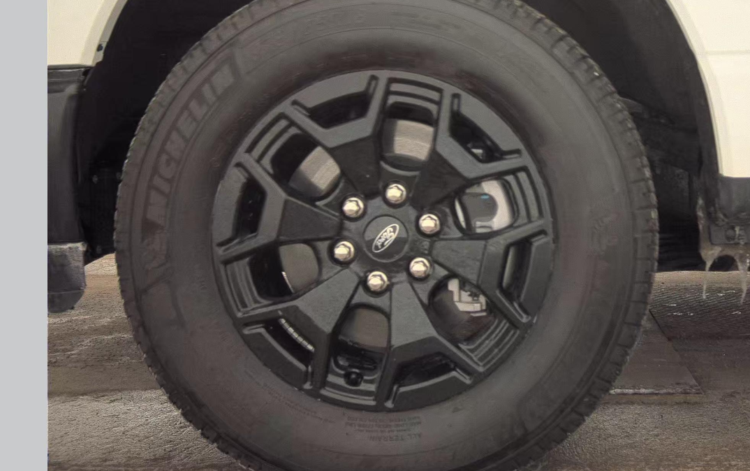 2025 Ford F-150 Lightning Pro