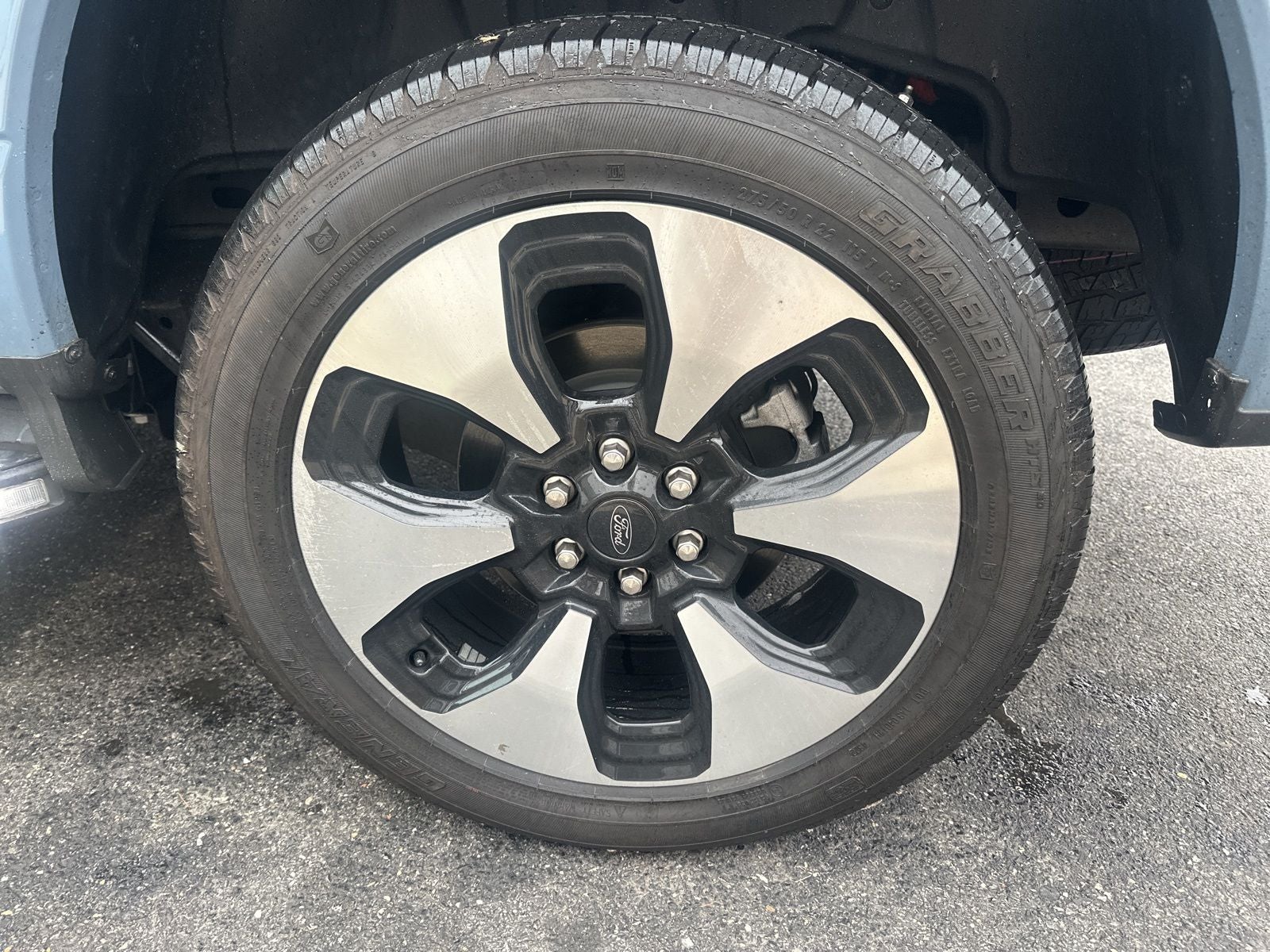 2023 Ford F-150 Lightning Platinum