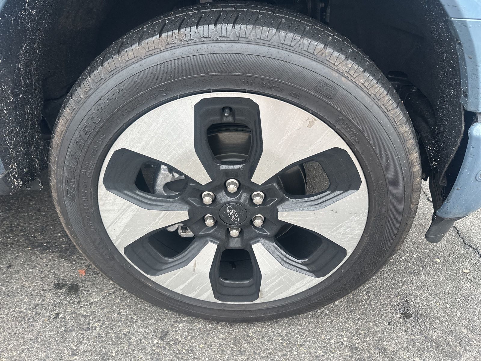 2023 Ford F-150 Lightning Platinum